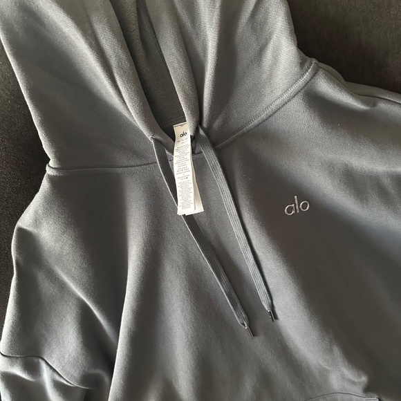 Alo Accolade hoodie NWOT in steel grey - Picture 2 of 7